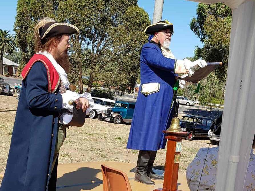 Alan Moyse delivering his trophy winning cry at the annual competition of the Australasian Guild of Town Criers held in Harcourt Victoria.