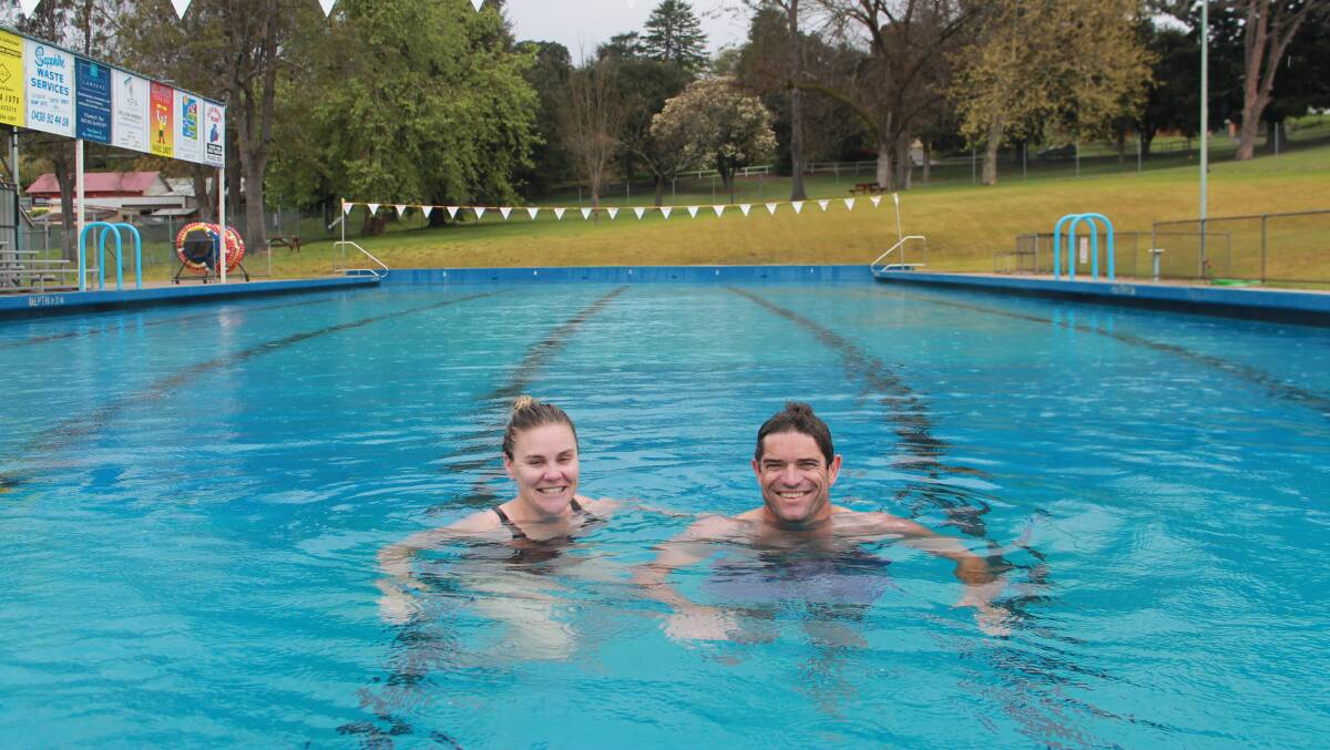 TAKING A DIP: Co-managers for Bega pool Zoe and Mark Philipzen are planning on applying for the pool's tender. 
