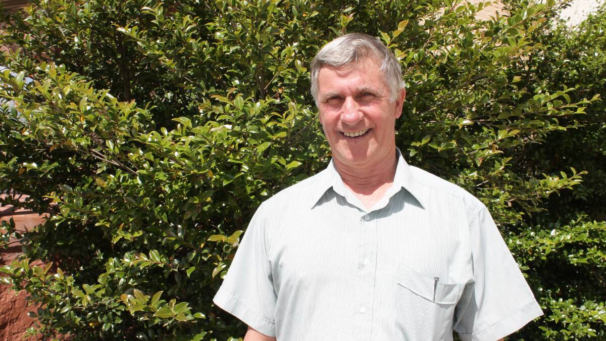 Pastor Owen Lukins has returned to the Bega Uniting Church for a brief stay before retirement to perform supply ministry.