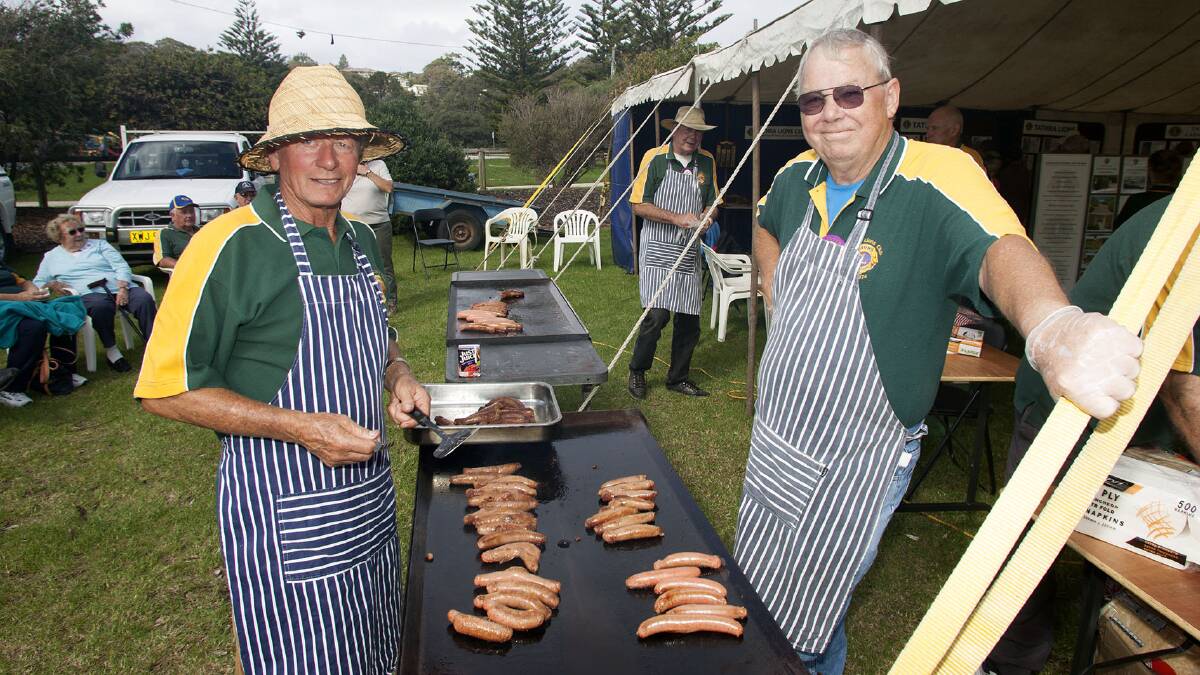 Barbecue legends Vinnie Ford (left) and Bob Kermode.