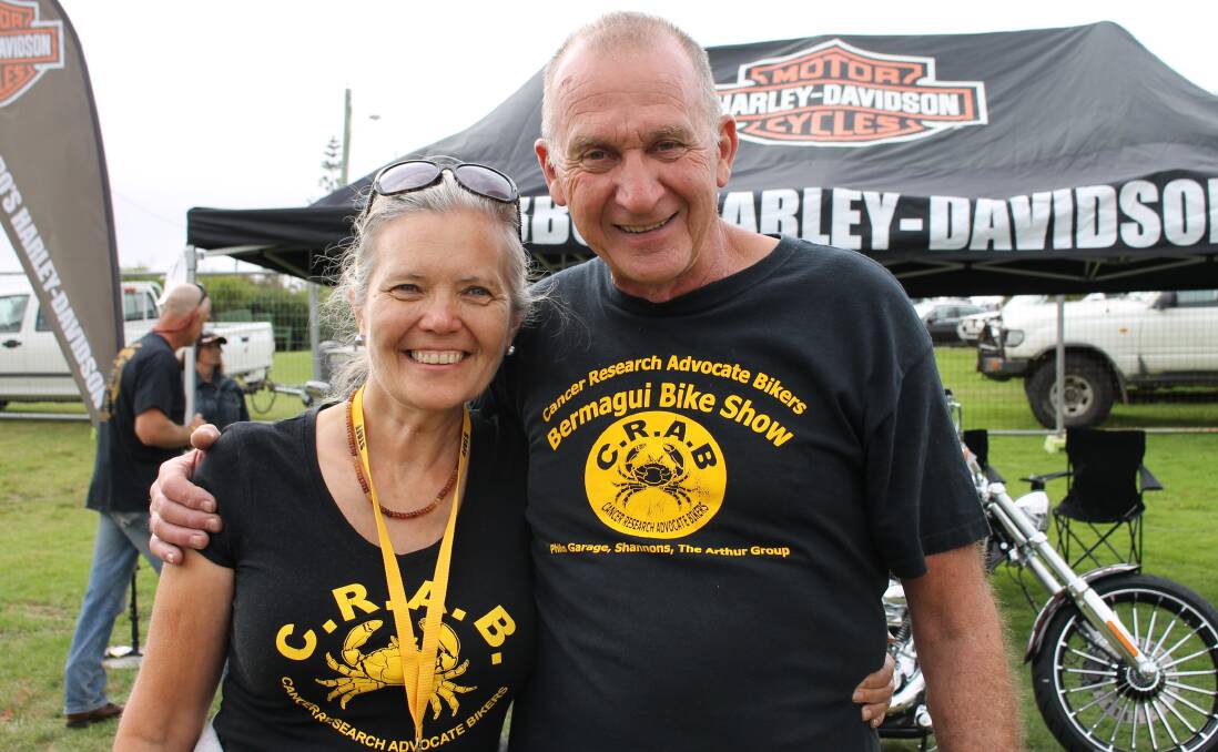 Sally Hand (left) and Bermi club CRAB president Peter Cox.
