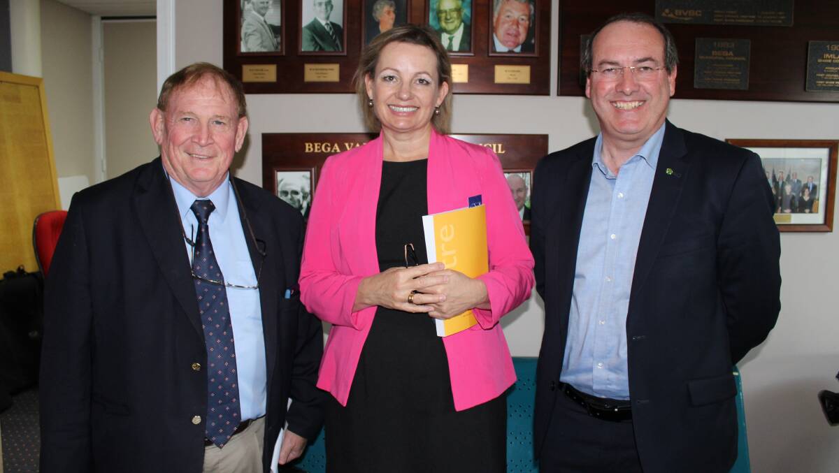 Federal Health Minister Sussan Ley speaks with Bega Valley Mayor Michael Britten and Member for Eden-Monaro Peter Hendy.