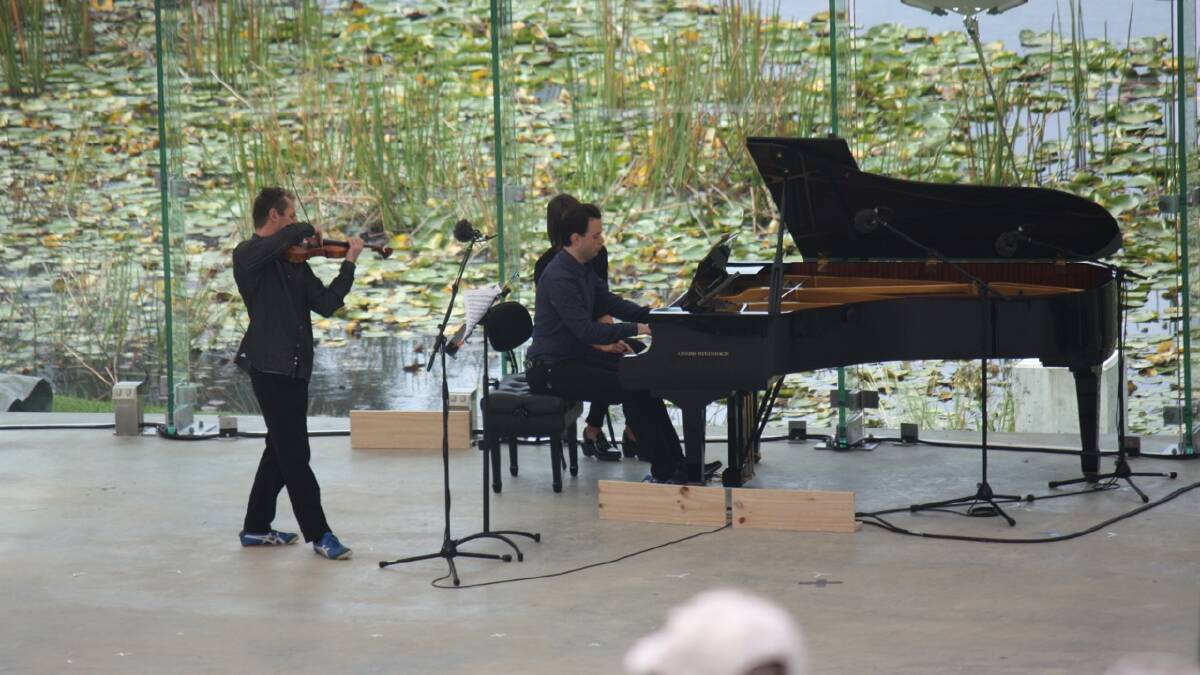Richard Tognetti on violin with pianist Dejan Lazic at  Four Winds Festival 2014. Photos: Ben Smyth