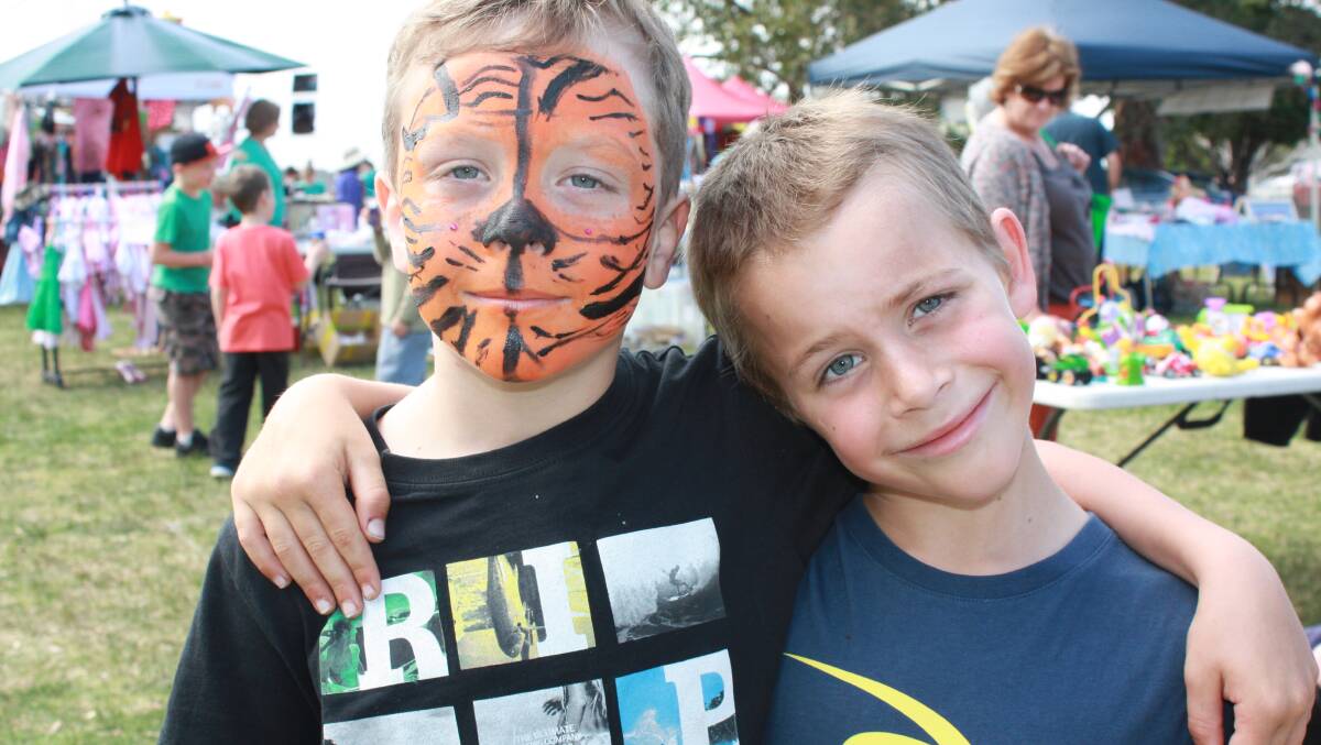 Tyler and Lochie Ellard enjoy the family friendly school markets at Tathra during the September 2013 Federal Election.