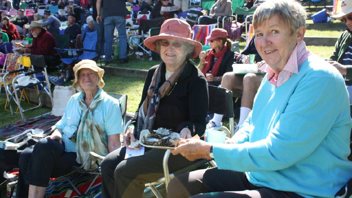 Tanja's Libby Bright with Victorian visitors Janet Limb and Jill McFarlane at Four Winds Festival 2014. Photos: Ben Smyth