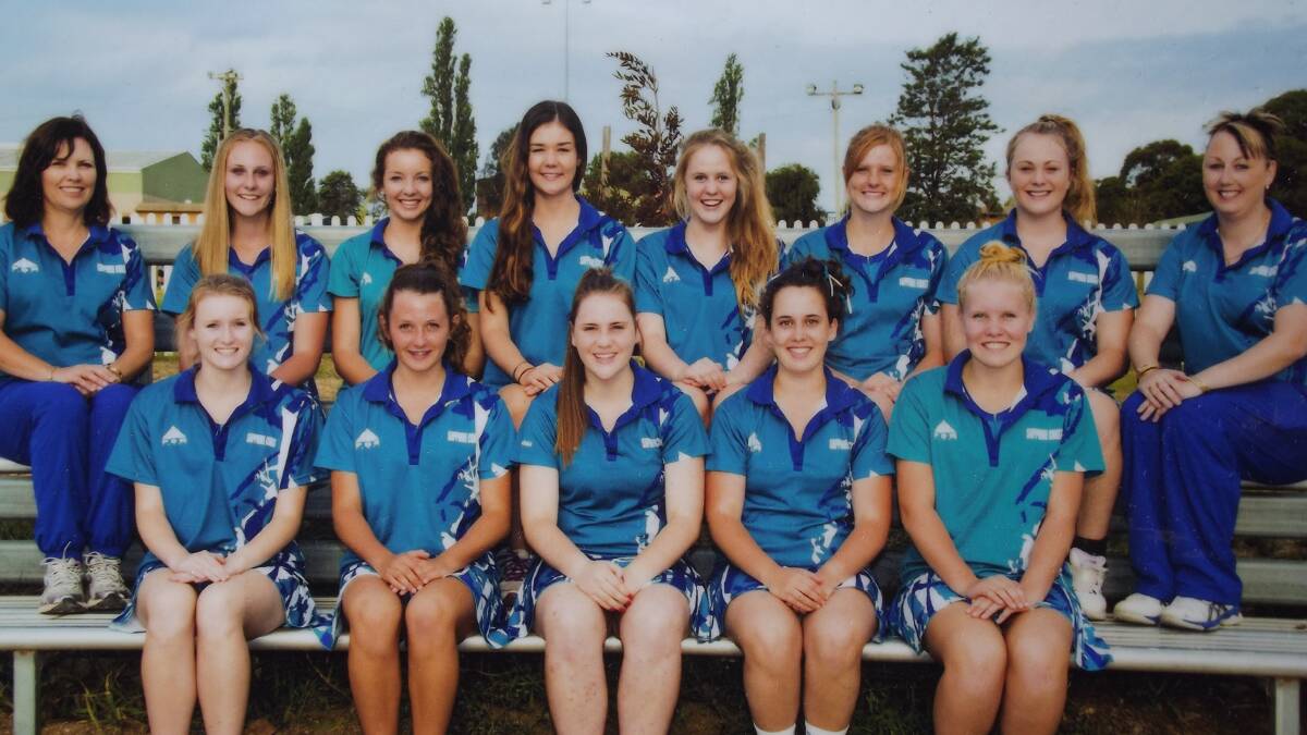 • The under 17s team at the state championships are (back, from left) manager Vanessa Bain, Darcie Roberson, Nikki Tarlinton, Virginia Renauld, Maddie Keevers, Natasha Alcock, Mardi Longford, coach Krystle Fowler, (front) Sally Lausch, Lindsay McLeod, Gabbi Johnston, Hannah Mullens and Emily Nawiesniak.
