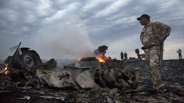 Wreckage of a Malaysia Airlines Boeing 777 plane is seen after it crashed near the settlement of Grabovo in the Donetsk region. Photo: REUTERS/Maxim Zmeyev