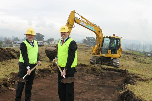 Federal Infrastructure and Transport Minister Anthony Albanese and Member for Eden-Monaro Mike Kelly turn the first sod on the long-anticipated Bega Bypass project. 