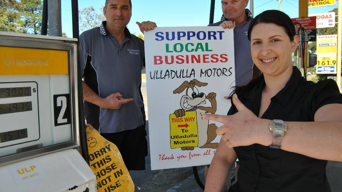ULLADULLA: Customer Shannan Hoy has launched the Save Simmo campaign and is urging drivers to support Simon ‘Simmo’ Chapman and his employee Andrew ‘Fatty’ Gardiner at   Ulladulla Motors who are struggling to keep fuel in their tanks.