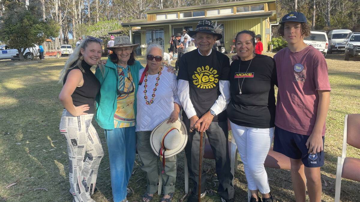 Amandine Ahrens gathered with Robby Cruse, Annette Scott, Ossie Cruse, Michell Scott at the Walk for Yes event at Jigamy. 