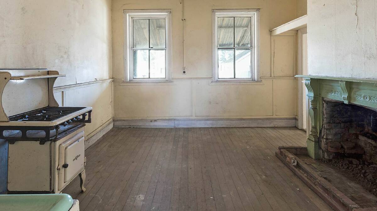  A photograph showing the inside of the property. Photo: Kit Goldsworthy/Burchell Higgins Property Sales 