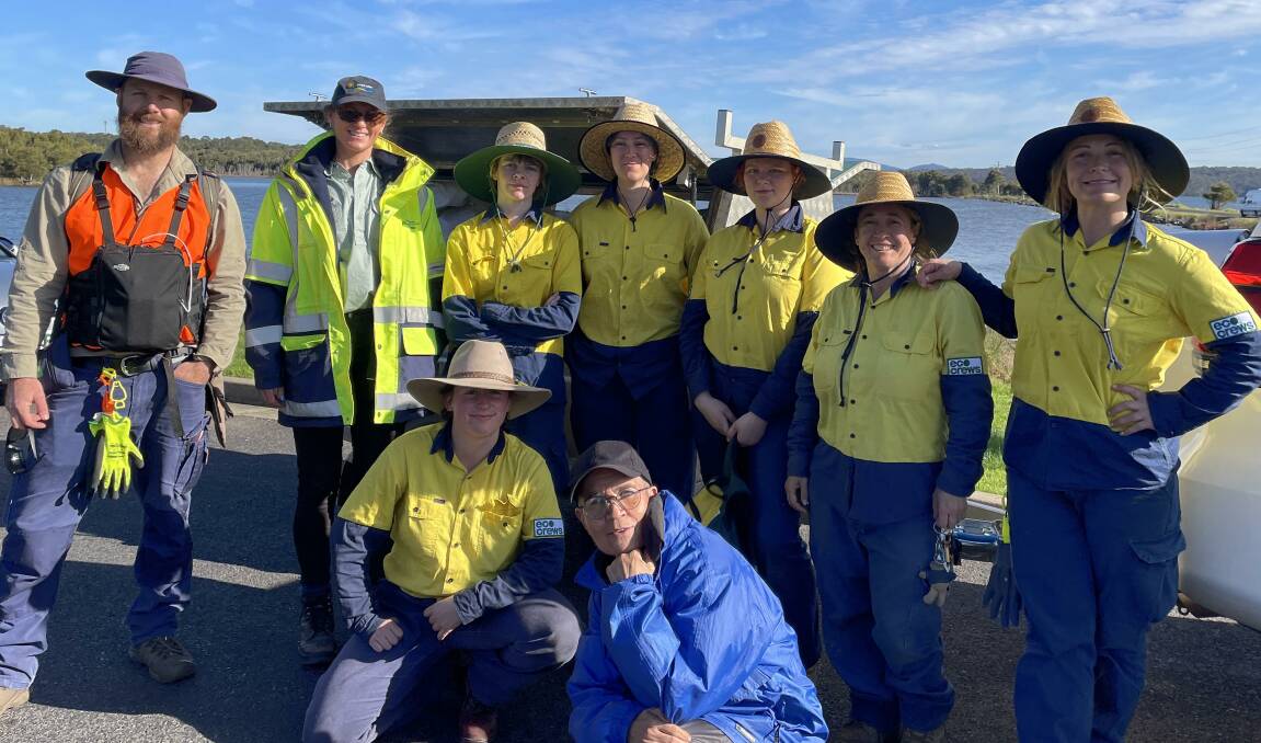 Luke Hamilton and Rachel Duczynski (left) with the EcoCrews team and Yuin Kelly (front row, right) at Wallaga Lake