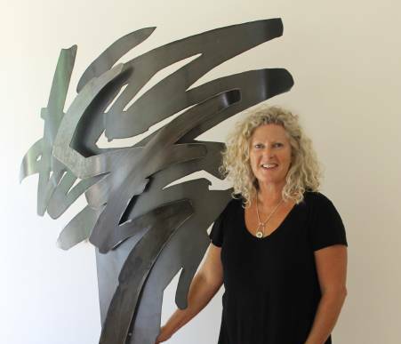 Jen Mallinson has won several prestigious awards for her sculpture. Her work was first accepted for Sculpture by the Sea in 2020 but she did not exhibit there until 2022 because of COVID. File picture