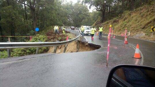 A landslide on Brown Mountain closes one lane of the Snowy Mountains Highway in 2016. Photo: Patrick Aberdeen