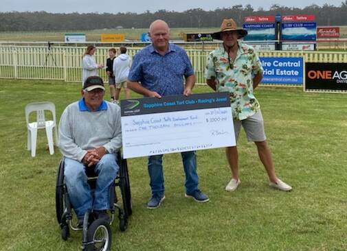 SUPPORT: Sapphire Coast Turf Club manager Rob Tweedie (right) presents $1000 to Ron Finneran and Wayne Tuckfield from the Sapphire Coast Youth Development Fund.