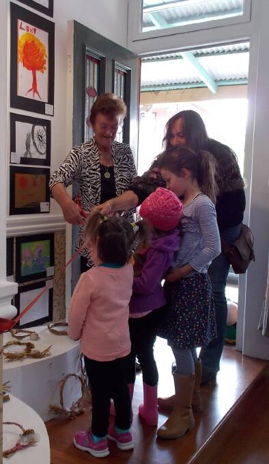 Shirley Benny officially opens the exhibition at Black Wattle Gallery, Cobargo.