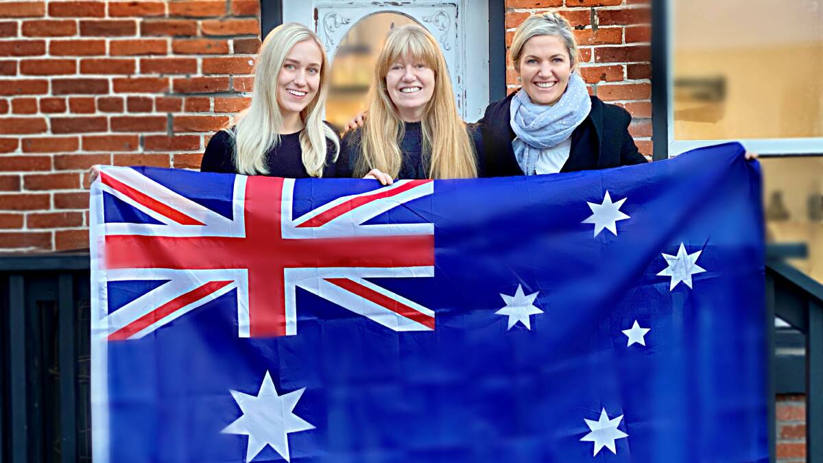 Australian women in Boise Idaho Phoebe Dowling, Felicity Blake and Emma Pattinson.