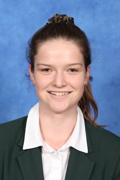 Outsanding VET Student of the Year Jessica Peters from Sapphire Coast Anglican College