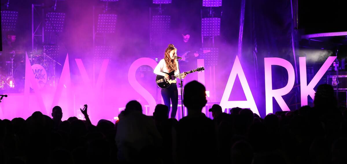 Amy Shark wowed the thousands-strong crowd at Saturday night's free concert in Bega following the NRL trial game. Photo: Jacob McMaster