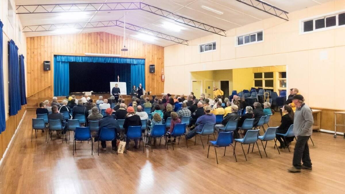 A town meeting at Bemboka on Wednesday hears updates on the Yankees Gap fire. Picture: Helmut Eder