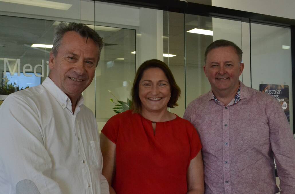 NOVEMBER: John Hanscombe, ALP Gilmore candidate Fiona Phillips and Shadow Infrastructure Minister Anthony Albanese in Nowra on Friday, November 30.