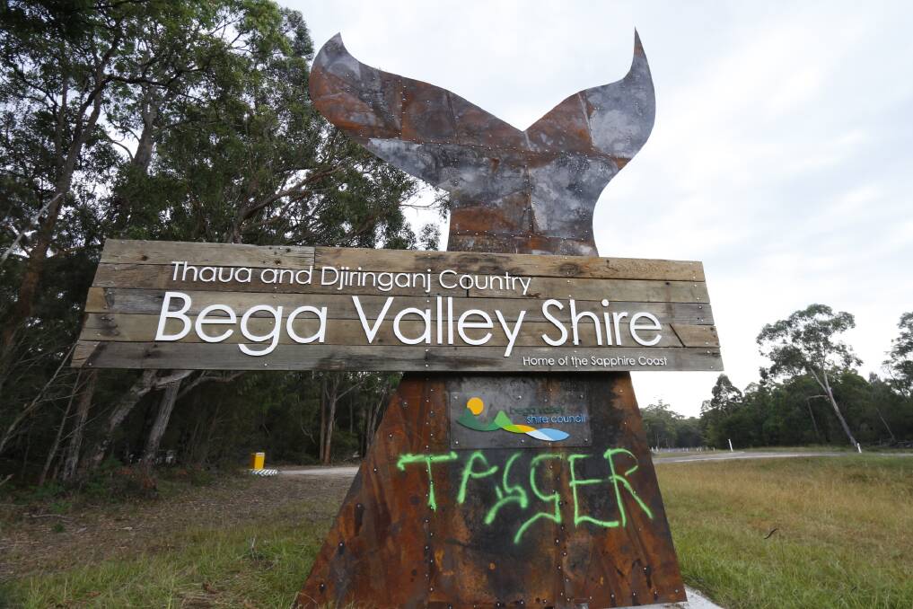 VANDALISED: The Bega Valley Shire welcome sculpture photographed on Tuesday morning. Picture: Rachel Mounsey