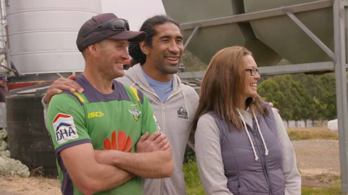 Canberra Raiders' Iosia Soliola drove down from Canberra to deliver the donations to Brett and Anne Jessop at their farm. 