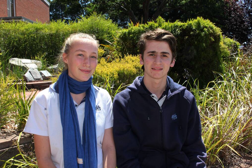 HIGH ACHIEVERS: Year 12 students Meabh Perry-Britton and Taran Gross have each received a Victor Chang Cardiac Research Institute School Science Award. 
