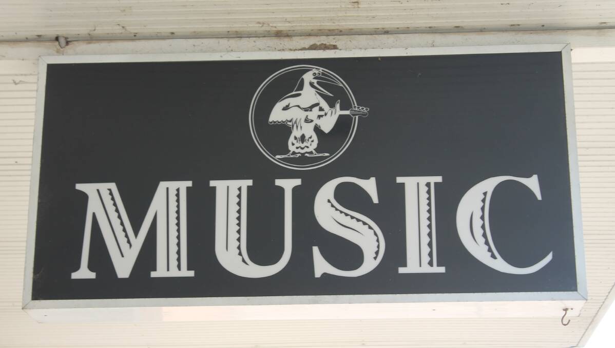 'Everyone has a Magpie Music story': Store to close after 30 years supporting community