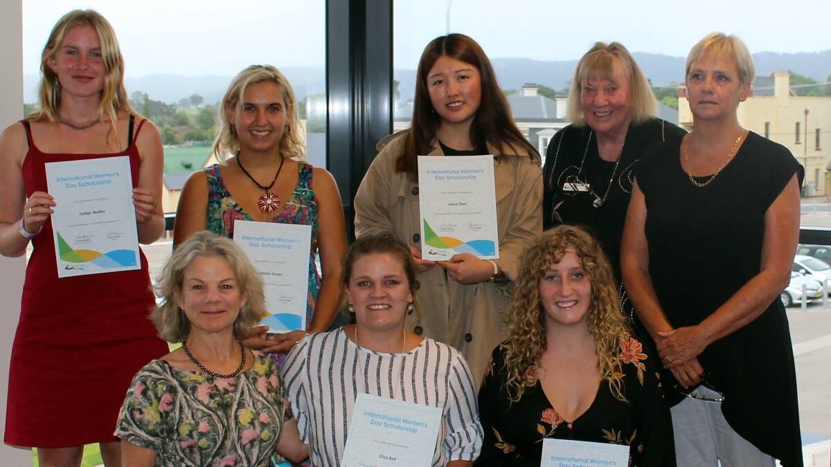 YOUNG STARS: 2018 Young Women’s Scholarship recipients Indigo Walker, Gabriela Green, Leesa Chen, Eliza Bell and Brianna Larkham with Cr Liz Seckold, BVSC general manager Leanne Barnes and Cr Cathy Griff.