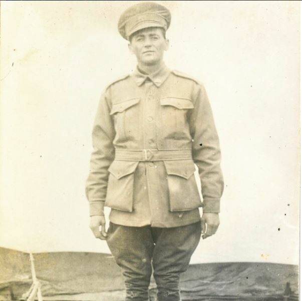 Austral H. Roberts, signaller for 10th infantry battalion, pictured in Villers-Bretonneux, 1918.