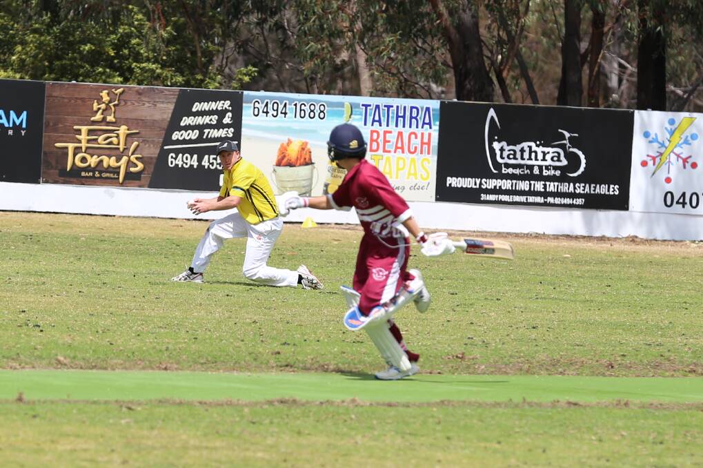 Jakome Roberts-Charlton catches a glance of Joel Anderson with the ball looking for an early wicket at Lawrence Park on Sunday. 