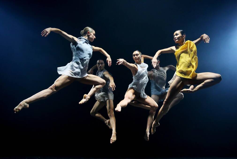 Sydney Dance Company will perform Cinco at the Four Winds Easter Festival as one of four 'hero moments' in the extensive April program.