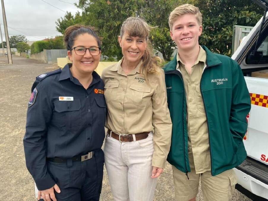 CFS officer Tegan Foster with Terri and Bob Irwin on Kangaroo Island. 