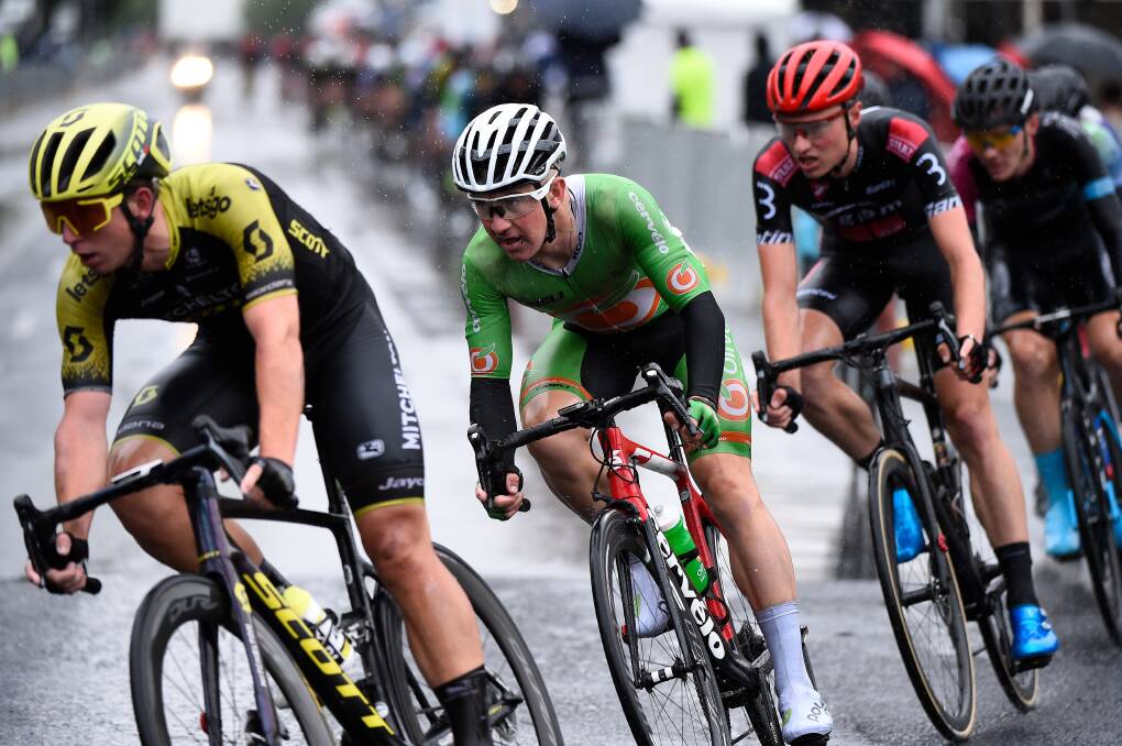 LEADING BUNCH: Ballarat's Liam White (green) was at the front for much of the elite men's race, but eventually finished 19th. Picture: Adam Trafford.