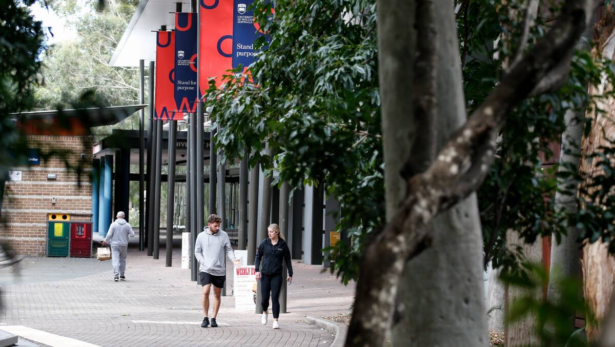 CAMPUS LIFE: University of Wollongong has confirmed online course delivery will continue for the remainder of Semester 2 and Trimester 3 due to COVID-19 lockdowns. Picture: Anna Warr