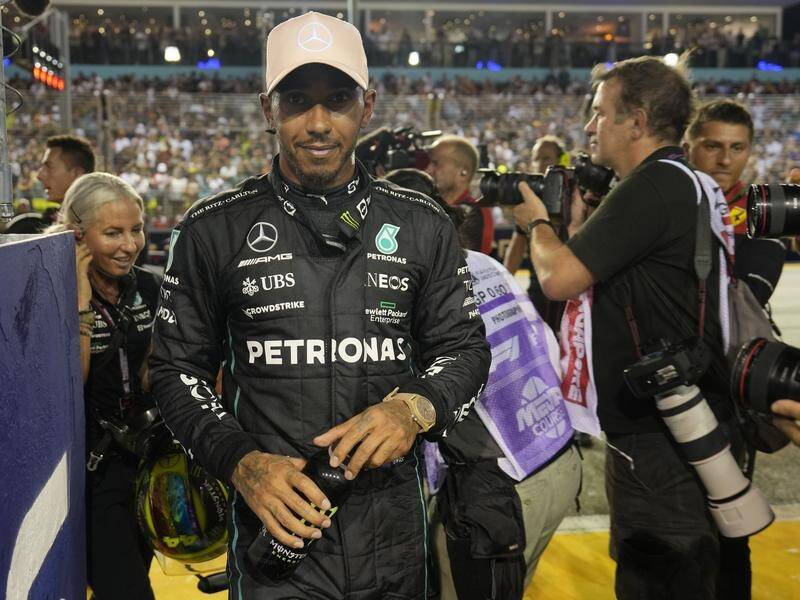 Lewis Hamilton wants to drive another five years in F1 for Mercedes despite poor results season. (AP PHOTO)