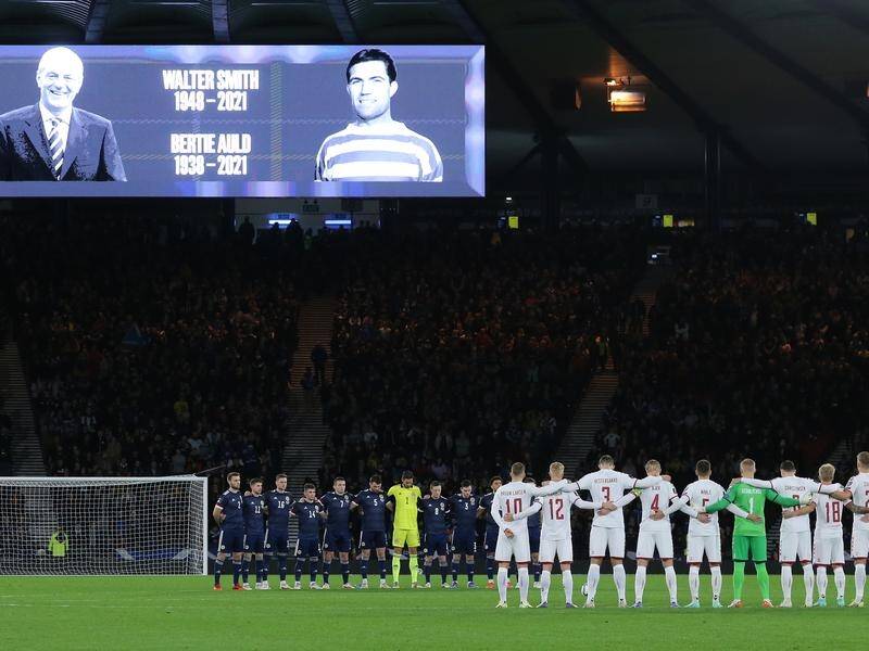 Thousands have flocked to pay farewell to Bertie Auld, as they did at last week's Scotland match.