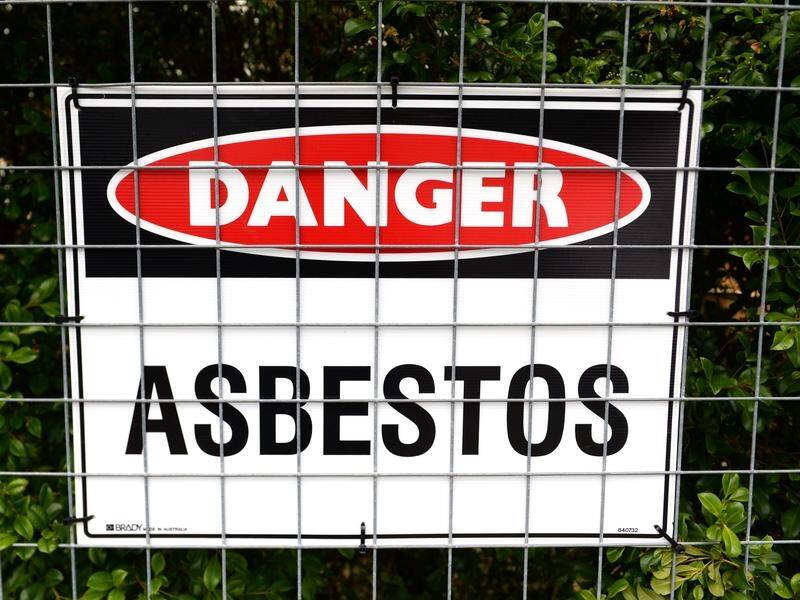 A quarter of Aussies surveyed admitted to illegally disposing of asbestos while renovating.