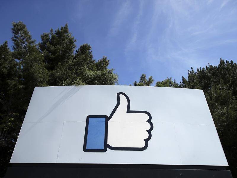 Facebook has matched Google's pledge to pay $US1 billion to news publishers over three years.