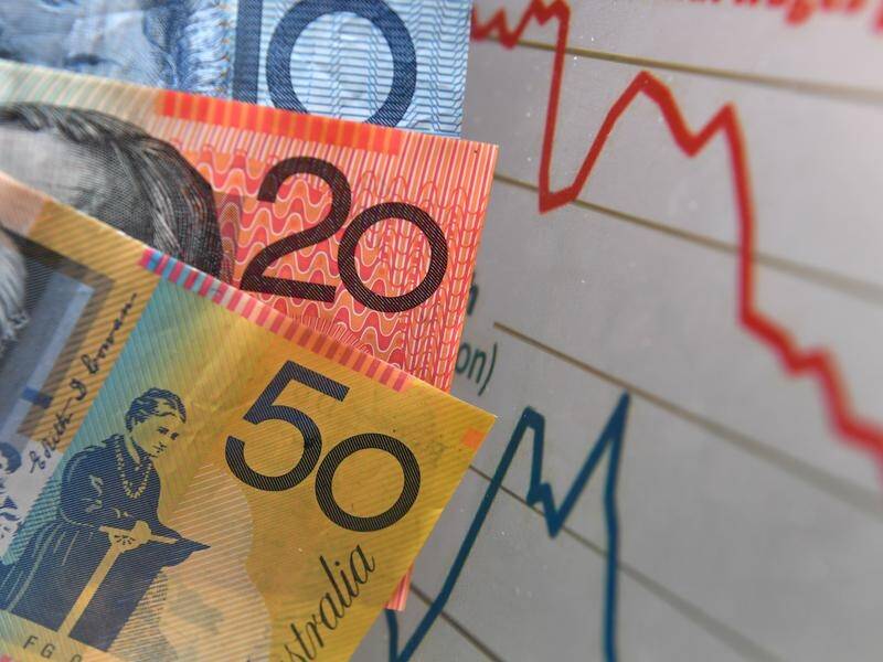 Australians had a real wage gain in the 12 months to the December quarter. (Darren England/AAP PHOTOS)