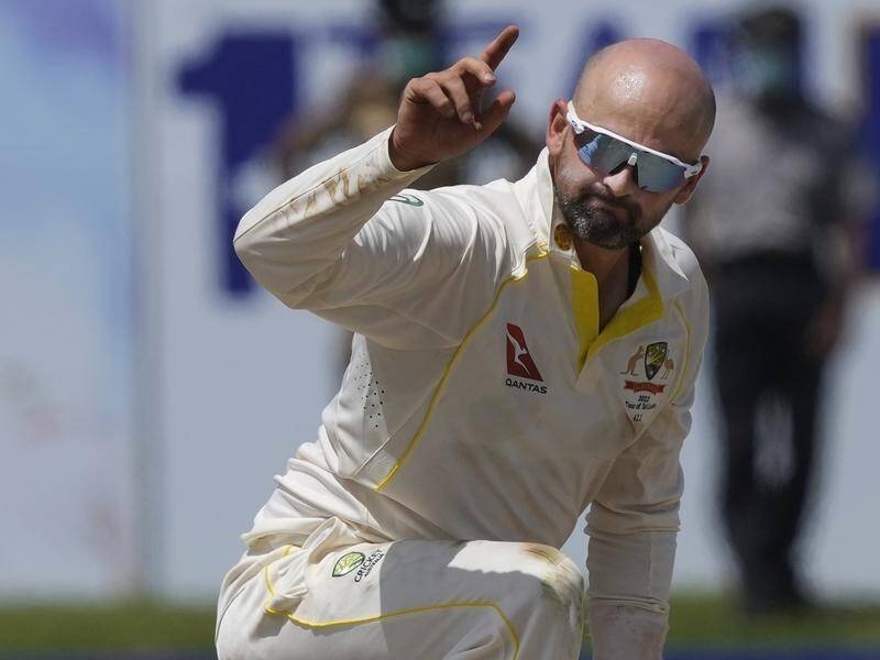 Australia's DRS troubles returned on Sunday, with two referrals from Nathan Lyon's bowling rejected.