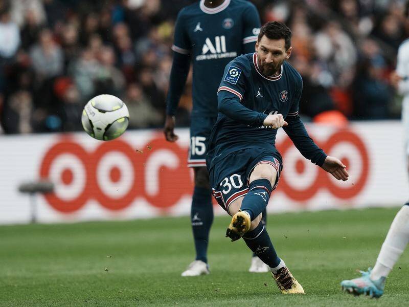 Lionel Messi had a fine game but still got booed by PSG fans in the 3-0 win over Bordeaux.