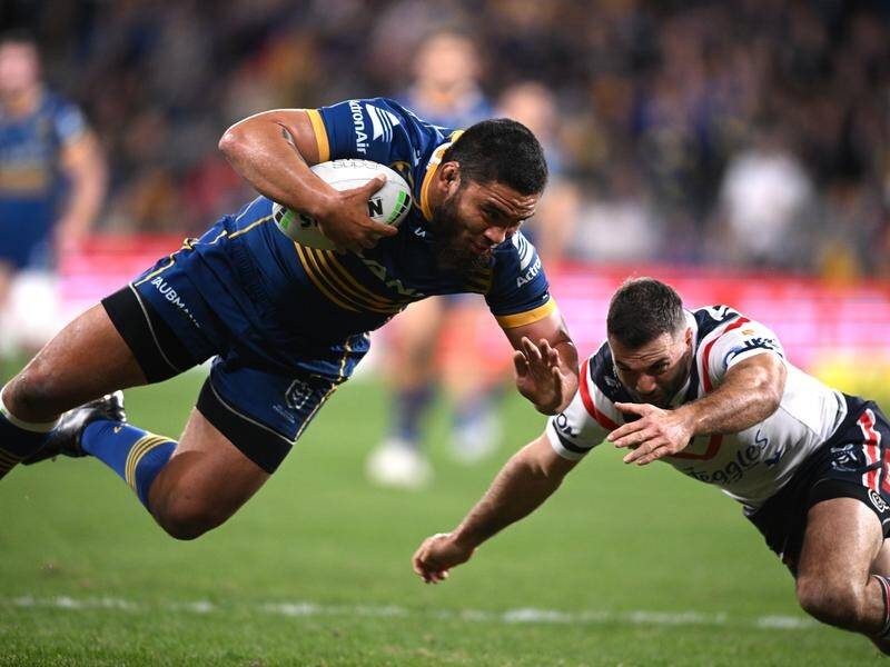 A blistering first half has paved the way for Parramatta's 26-16 NRL win over the Sydney Roosters.