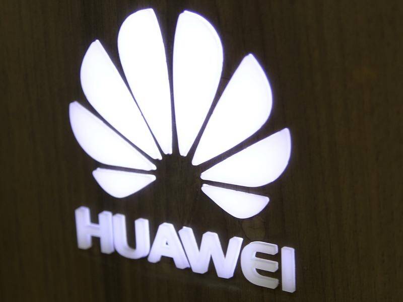 The UK government has reportedly given the go-ahead for Huawei to help build Britian's 5G network.