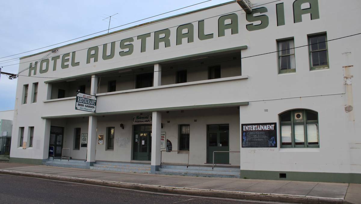 The Hotel Australasia in Eden is to make way for a supermarket development.
