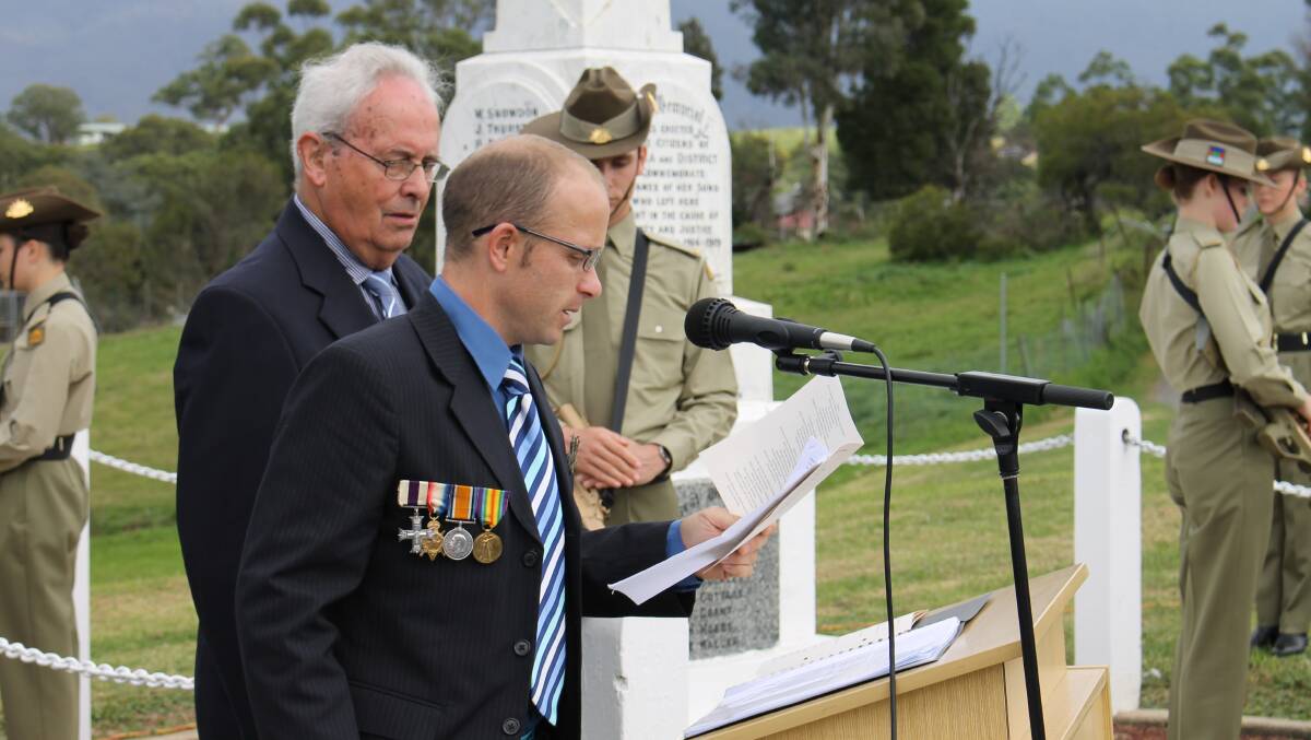 Spr. Arthur Gazzard RAE gave the oration on the theme of Anzac, talking about the World War One service of his great-grandfather, Nicholas Hobbs. 