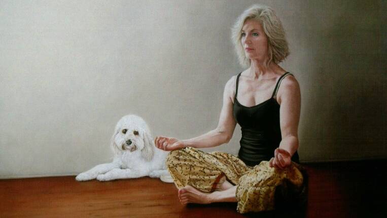 Juanita Phillips and her dog Gidget, painted by Geoff Lonergan for the 2014 Shirley Hannan National Portrait Award.