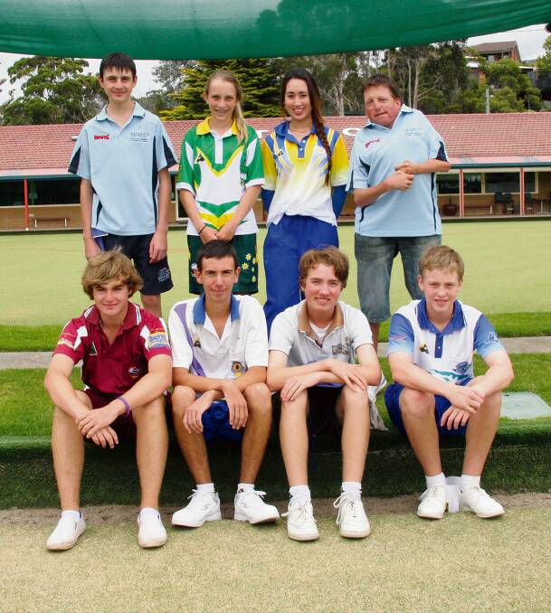 • SERAS bowlers learning skills at Tathra are (back, from left) Brodie Halls, Jessica Hogan, Jessica Blunden, coach James Reynolds, (front)
Lachlan Gordon, Will Hammond, Damil Lafferty and Jared Westerlaken.